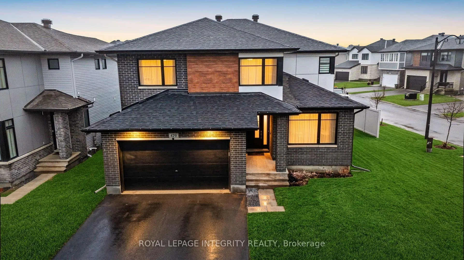 Photo 1 of 429 Gidran Circle, Ottawa, Kanata - Emerald Meadows/Trailwest — HOMEH
