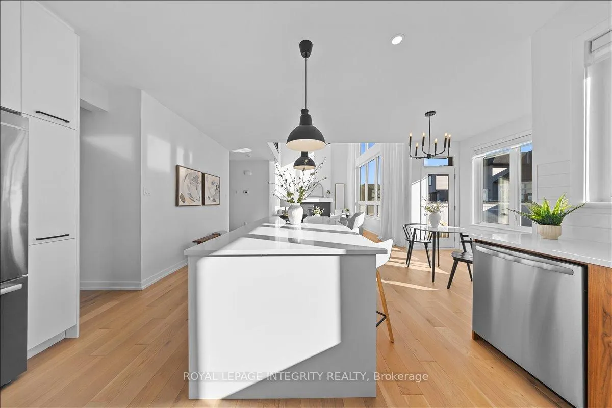 Photo 18 of 429 Gidran Circle, Ottawa, Kanata - Emerald Meadows/Trailwest — HOMEH
