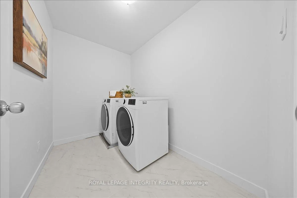 Photo 38 of 429 Gidran Circle, Ottawa, Kanata - Emerald Meadows/Trailwest — HOMEH
