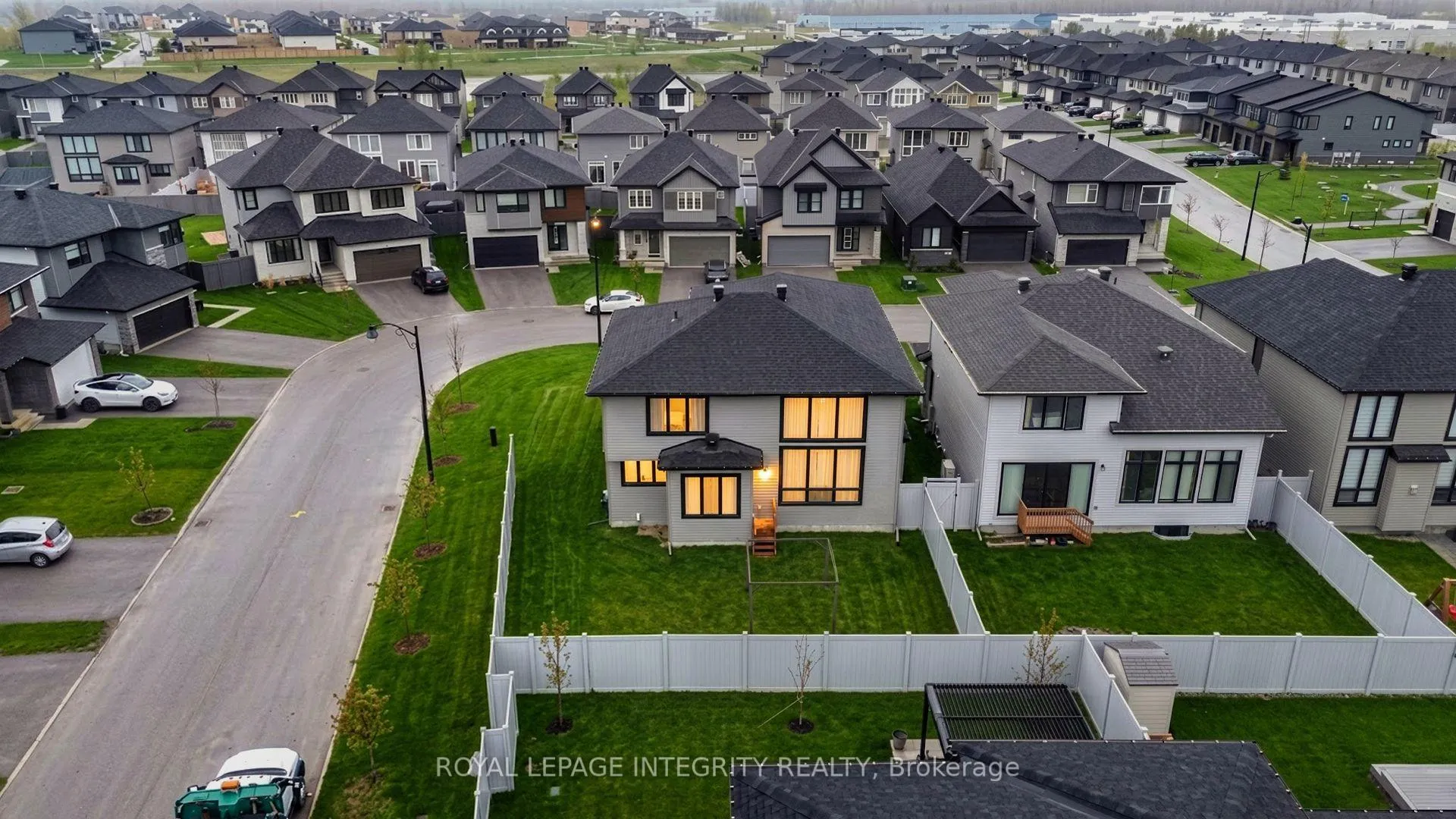 Photo 41 of 429 Gidran Circle, Ottawa, Kanata - Emerald Meadows/Trailwest — HOMEH