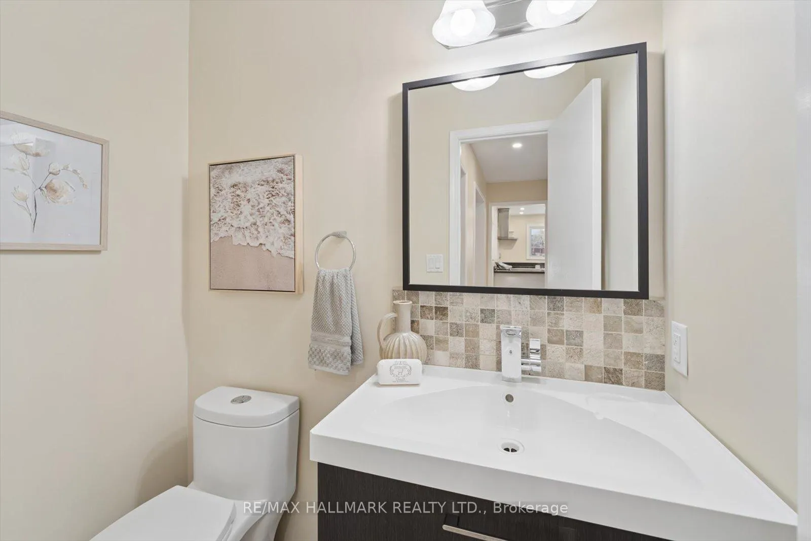 Photo 17 of 1156 Gloucester Square, Pickering, Liverpool — HOMEH