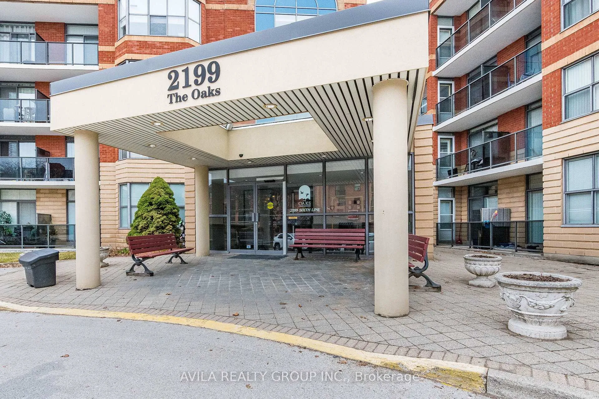 Photo 5 of Unit 409, 2199 Sixth Line, Oakville, River Oaks — HOMEH