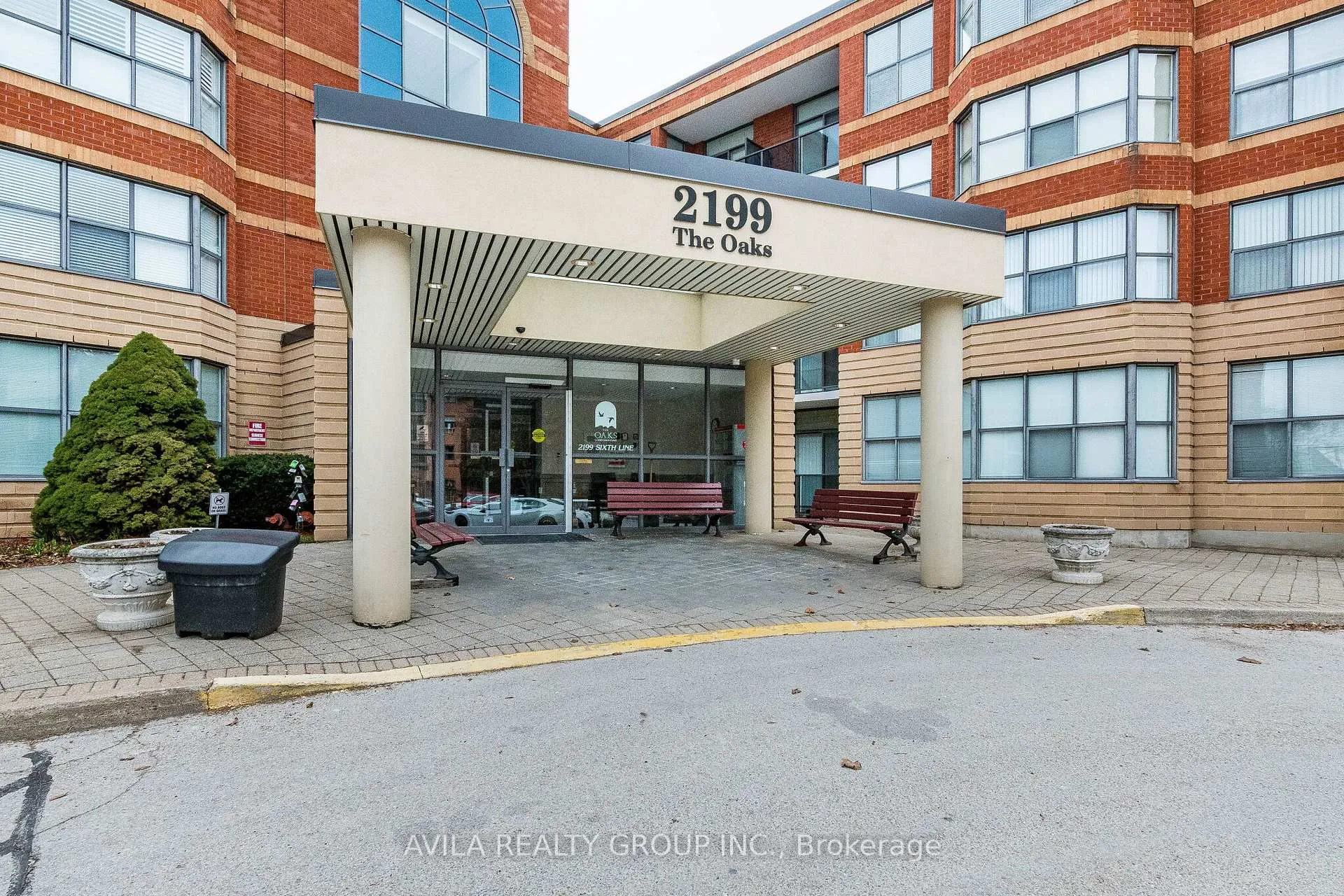 Photo 6 of Unit 409, 2199 Sixth Line, Oakville, River Oaks — HOMEH