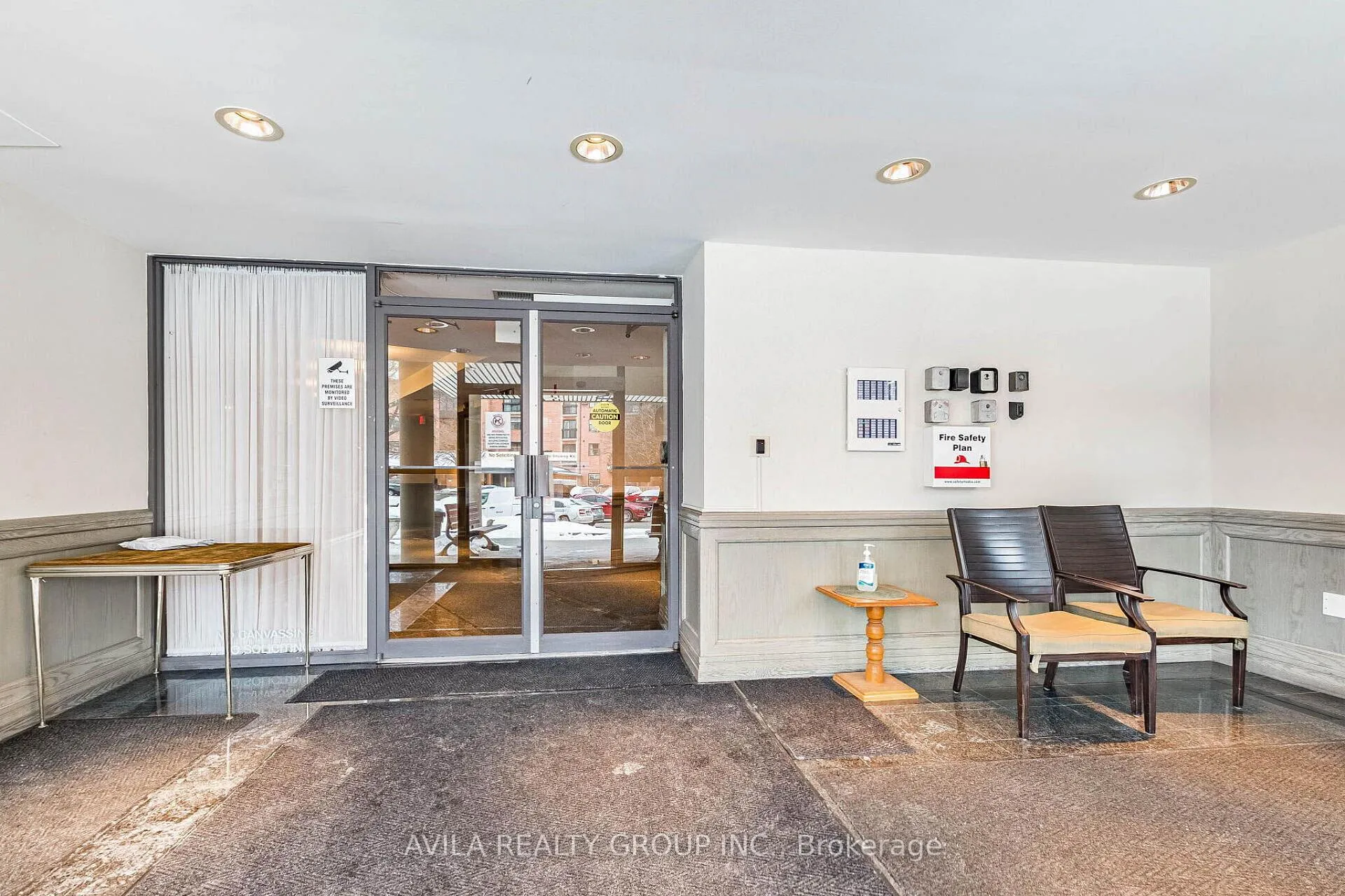 Photo 8 of Unit 409, 2199 Sixth Line, Oakville, River Oaks — HOMEH