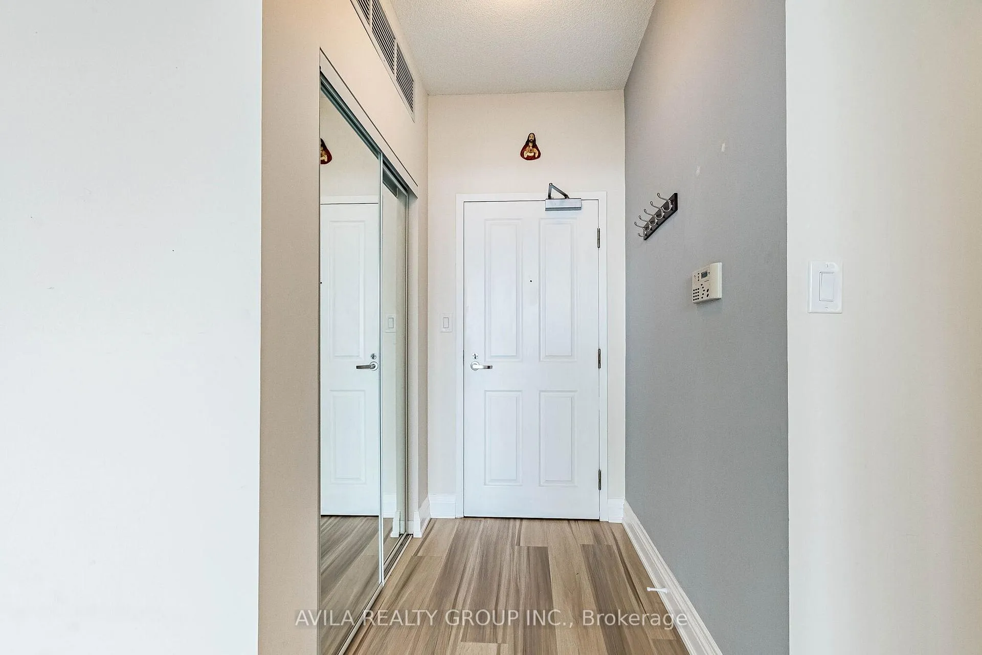 Photo 17 of Unit 409, 2199 Sixth Line, Oakville, River Oaks — HOMEH