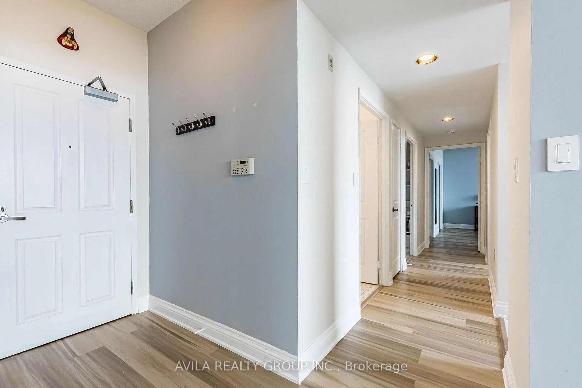 Photo 18 of Unit 409, 2199 Sixth Line, Oakville, River Oaks — HOMEH