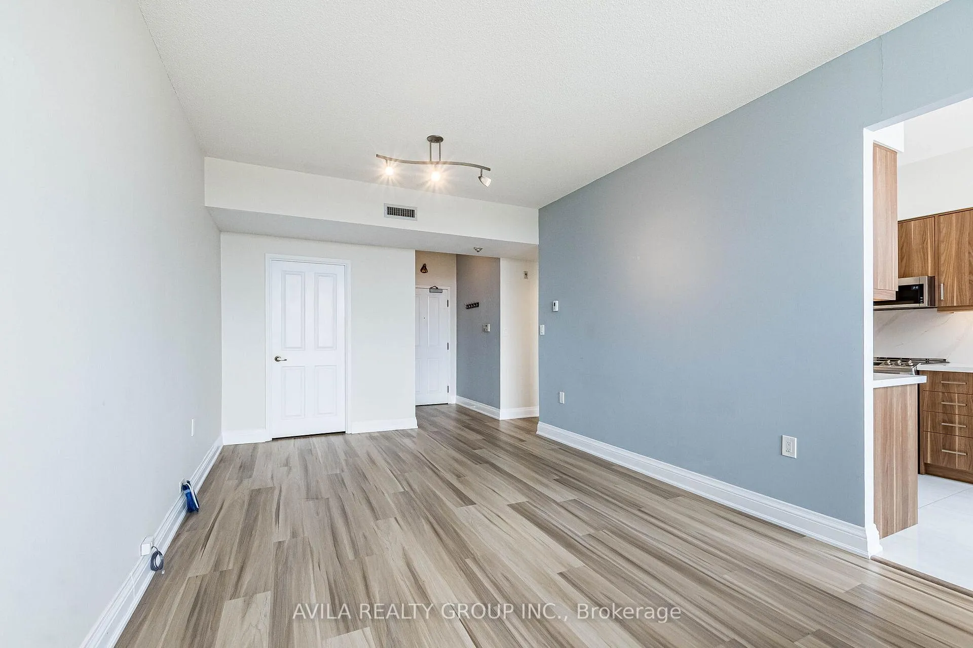 Photo 34 of Unit 409, 2199 Sixth Line, Oakville, River Oaks — HOMEH