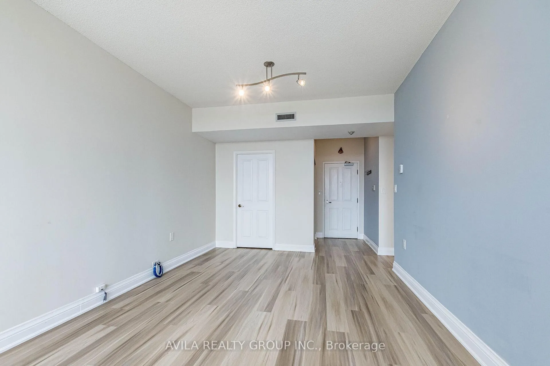 Photo 35 of Unit 409, 2199 Sixth Line, Oakville, River Oaks — HOMEH