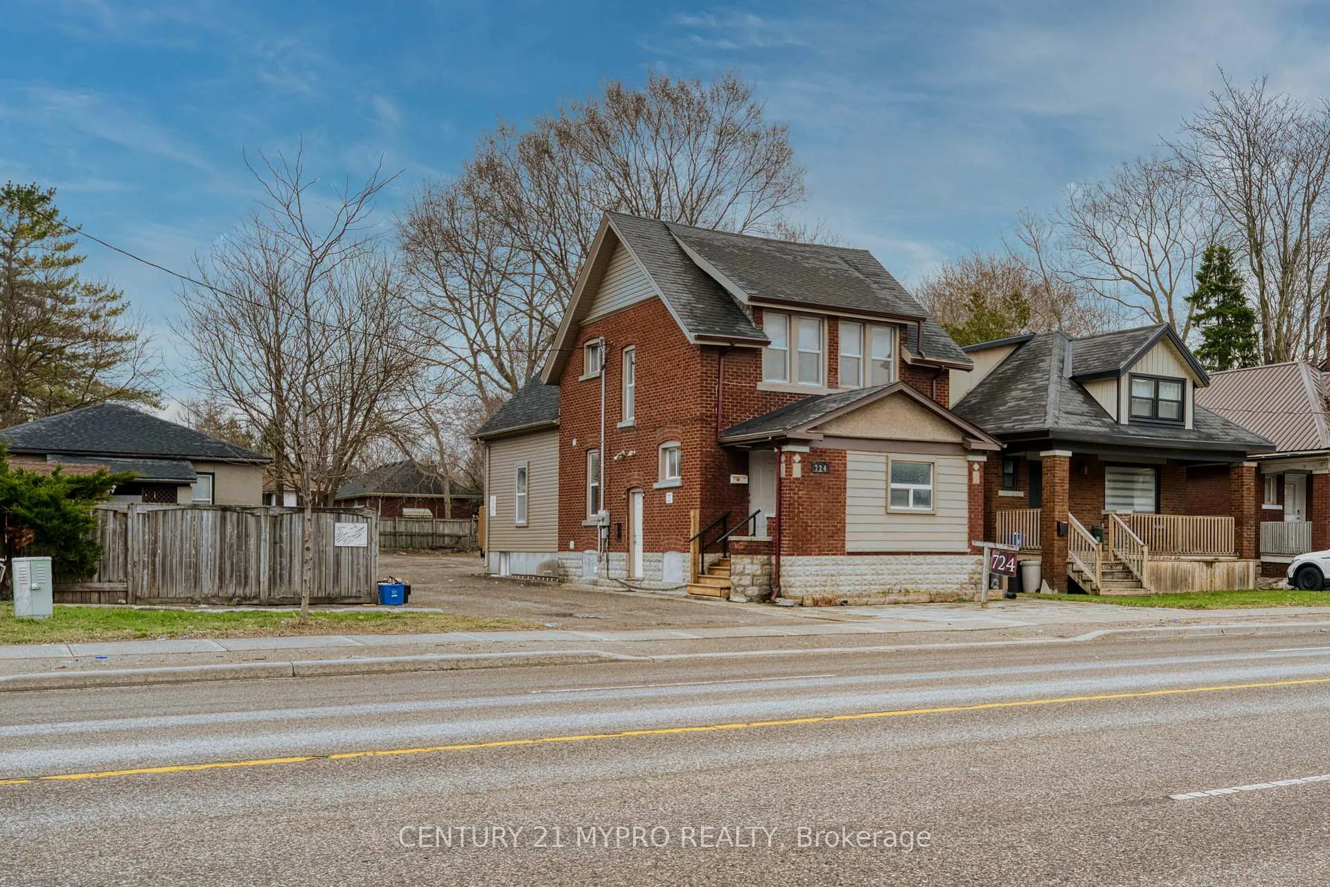 Photo 2 of Unit Lower, 724 Adelaide Street N, London, East G — HOMEH