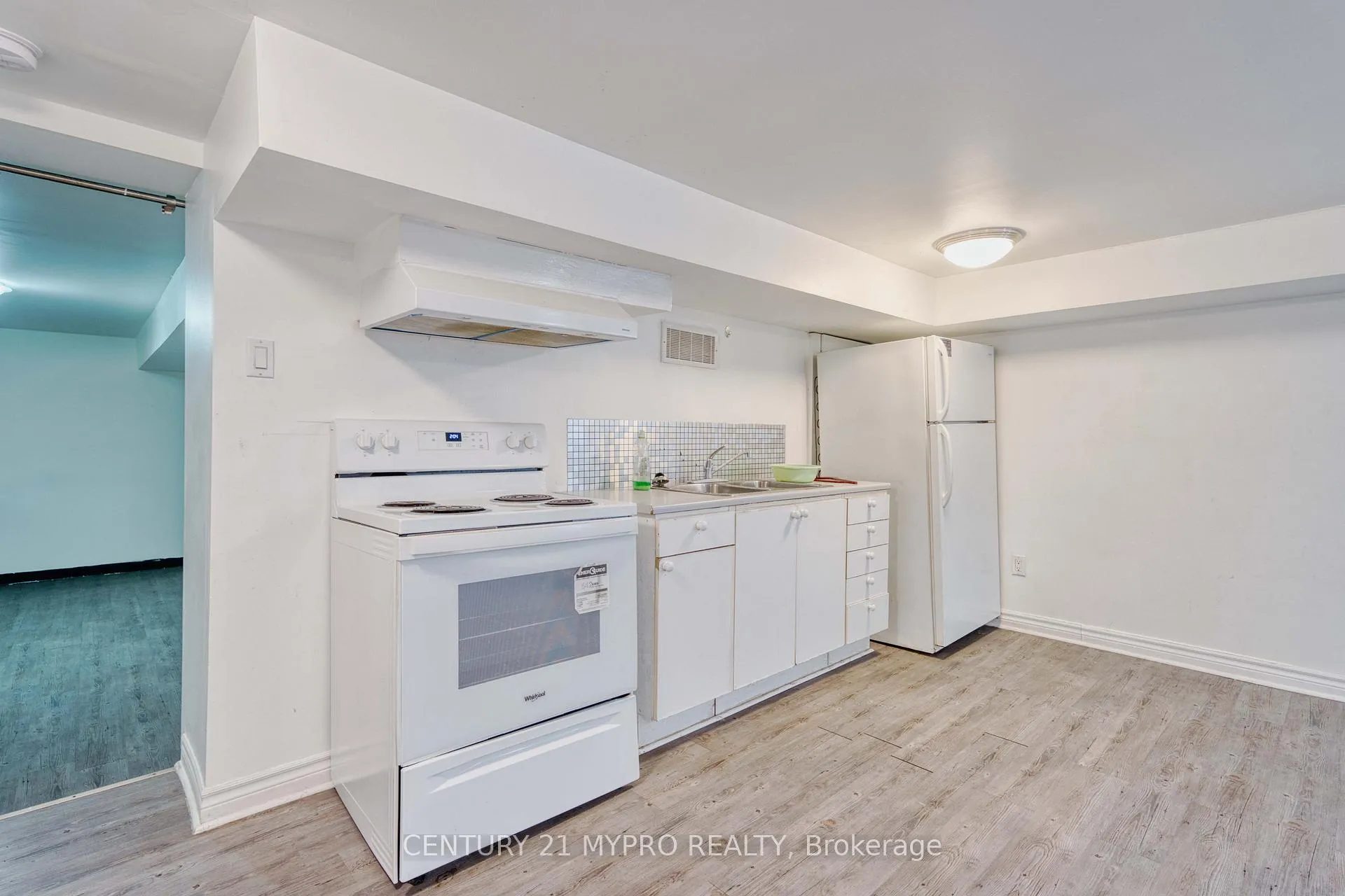 Photo 10 of Unit Lower, 724 Adelaide Street N, London, East G — HOMEH