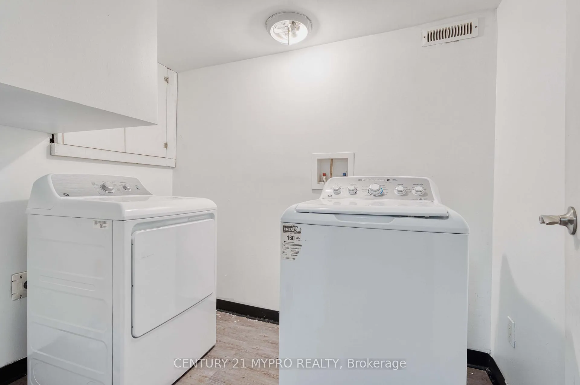 Photo 11 of Unit Lower, 724 Adelaide Street N, London, East G — HOMEH