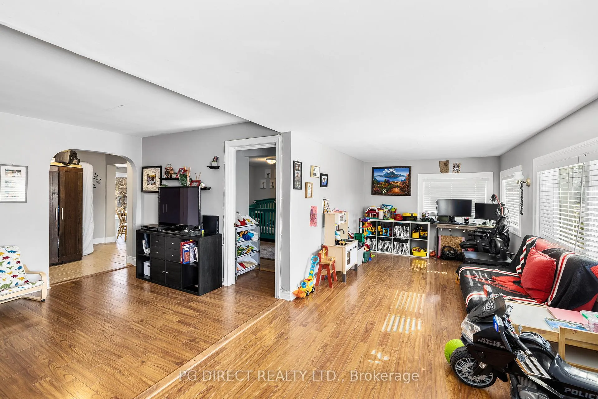 Photo 12 of 337 Herchimer Avenue, Belleville, Belleville Ward — HOMEH