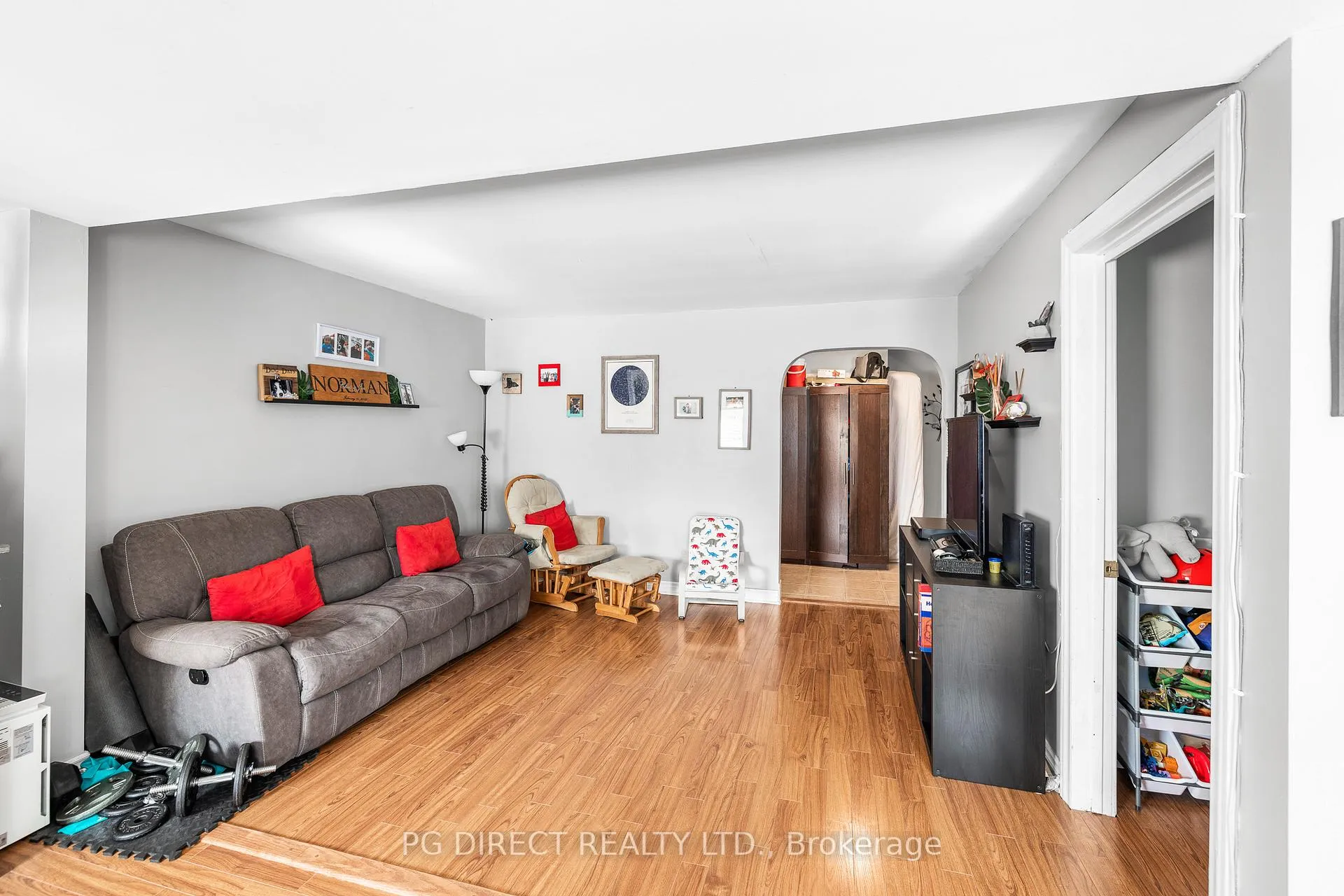 Photo 13 of 337 Herchimer Avenue, Belleville, Belleville Ward — HOMEH