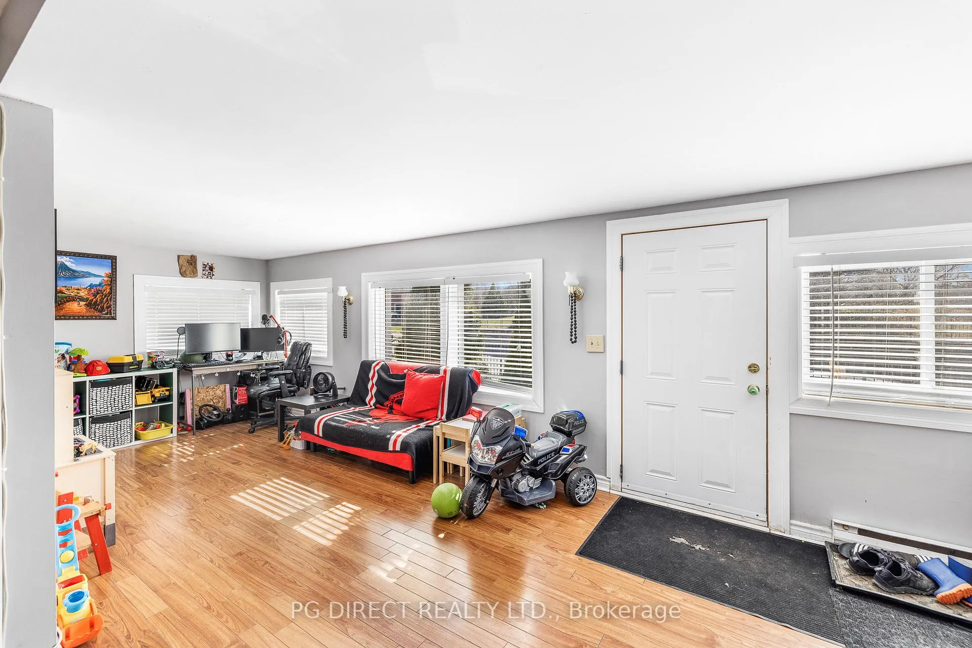 Photo 14 of 337 Herchimer Avenue, Belleville, Belleville Ward — HOMEH