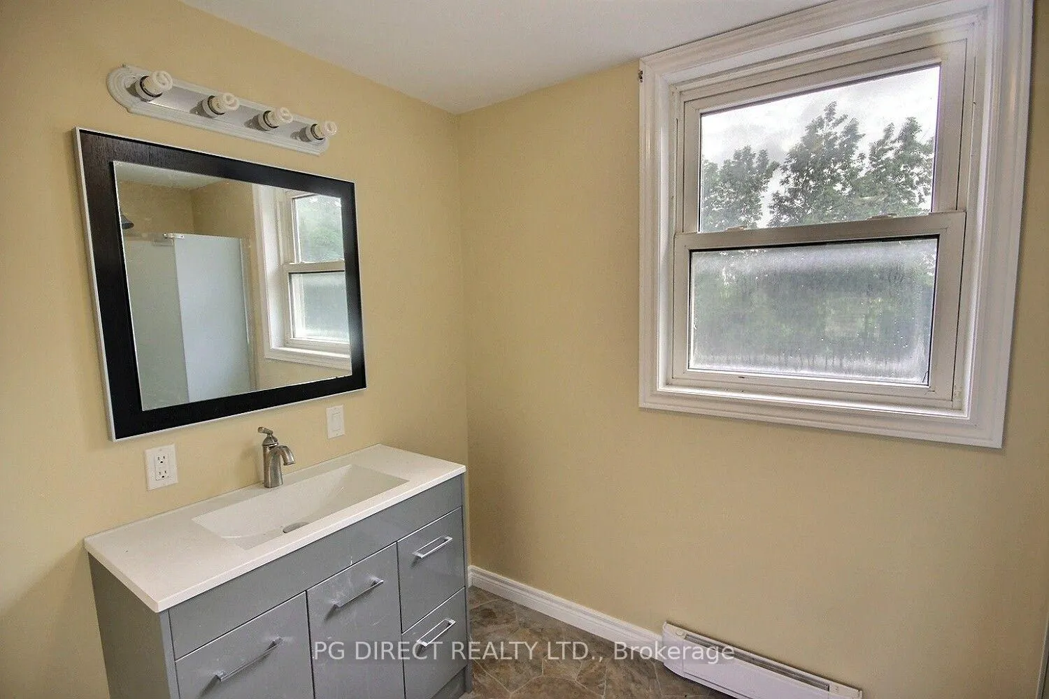 Photo 11 of 337 Herchimer Avenue, Belleville, Belleville Ward — HOMEH