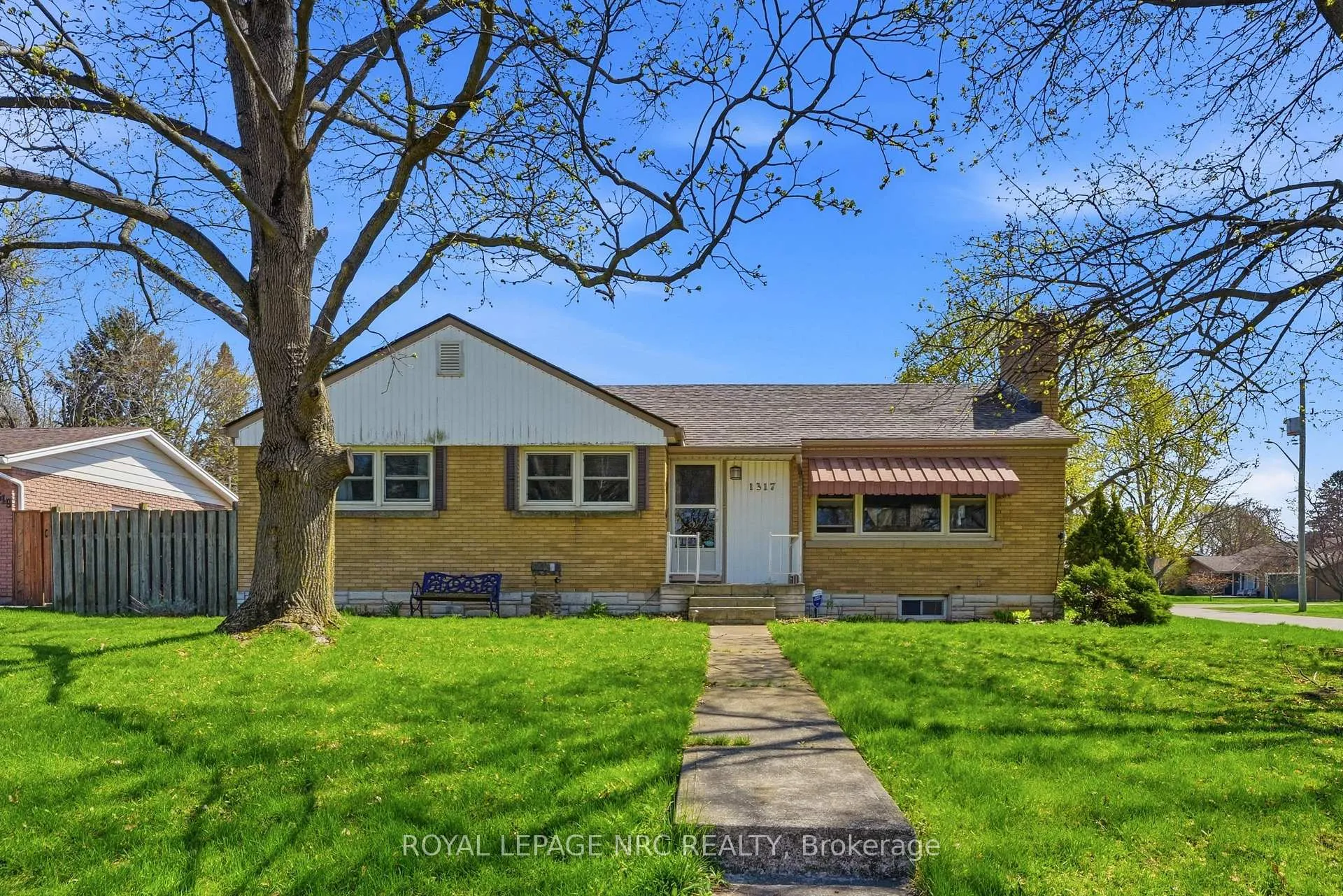 Photo 1 of 1317 Haist Street, Pelham, Fonthill — HOMEH