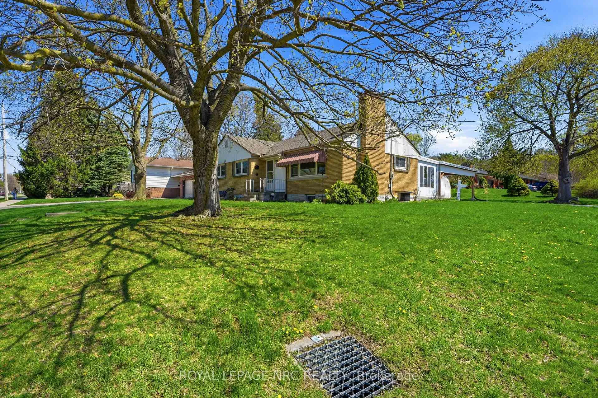 Photo 3 of 1317 Haist Street, Pelham, Fonthill — HOMEH
