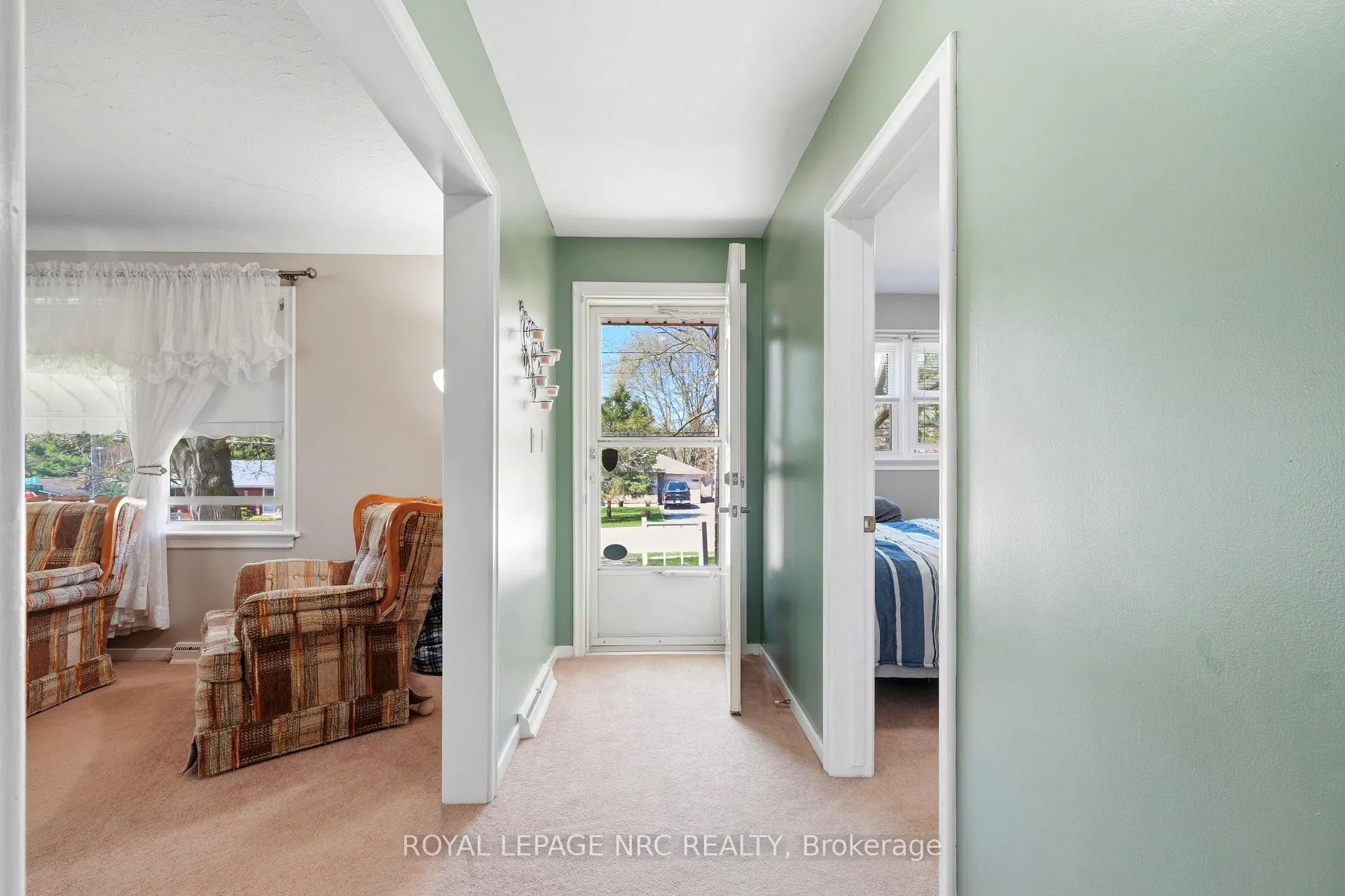 Photo 6 of 1317 Haist Street, Pelham, Fonthill — HOMEH