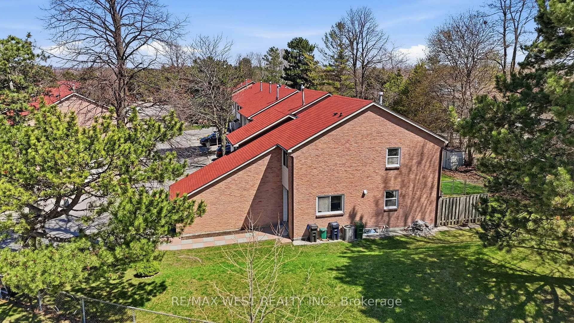Photo 6 of Unit 1, 151 Wickson Trail, Scarborough, Malvern — HOMEH