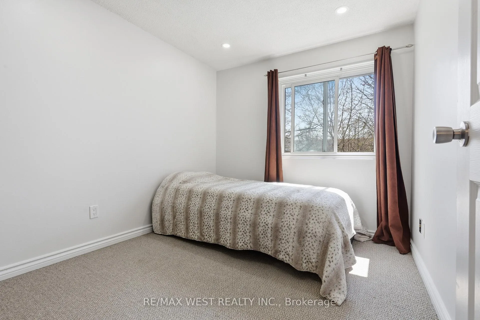 Photo 9 of Unit 1, 151 Wickson Trail, Scarborough, Malvern — HOMEH
