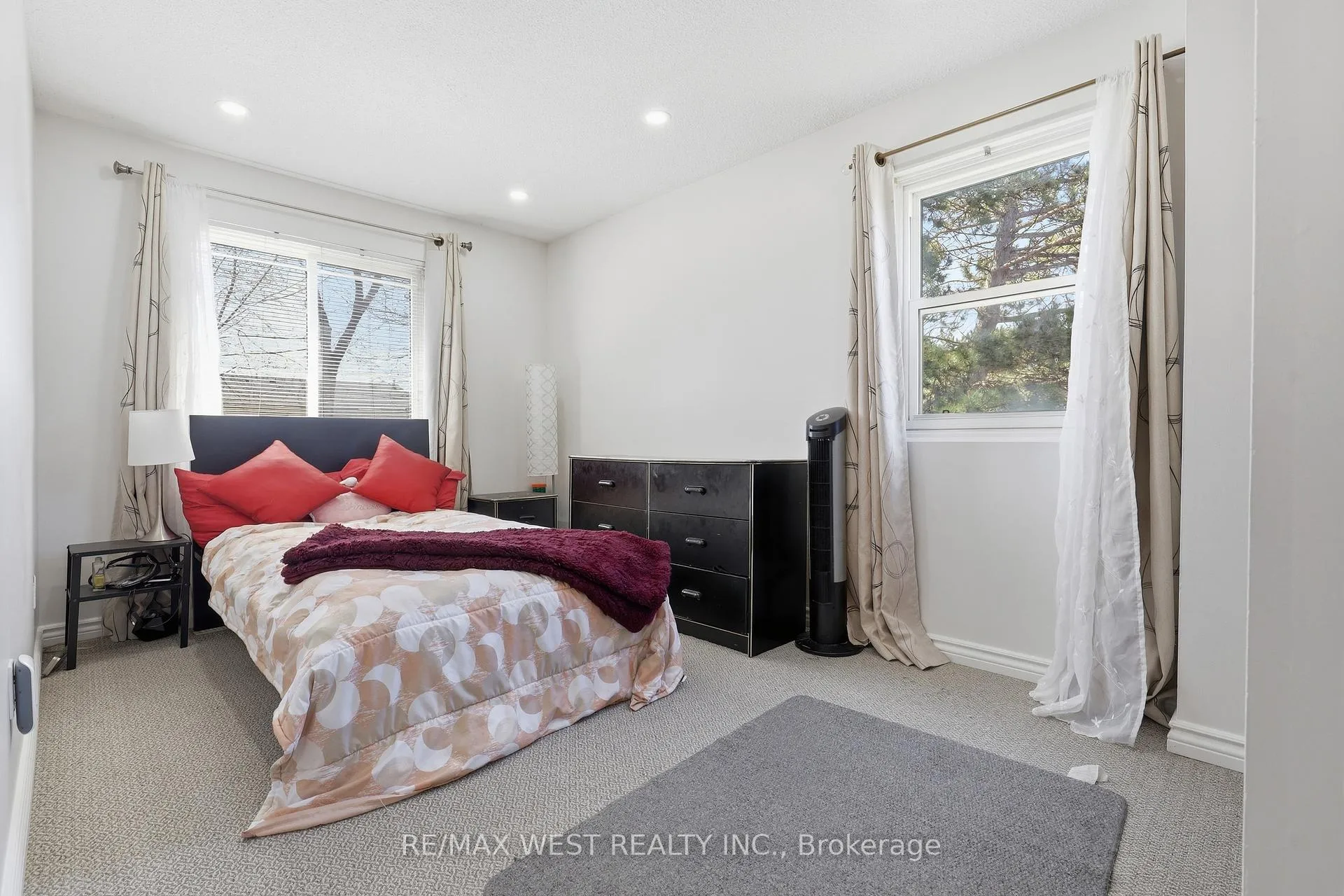 Photo 12 of Unit 1, 151 Wickson Trail, Scarborough, Malvern — HOMEH