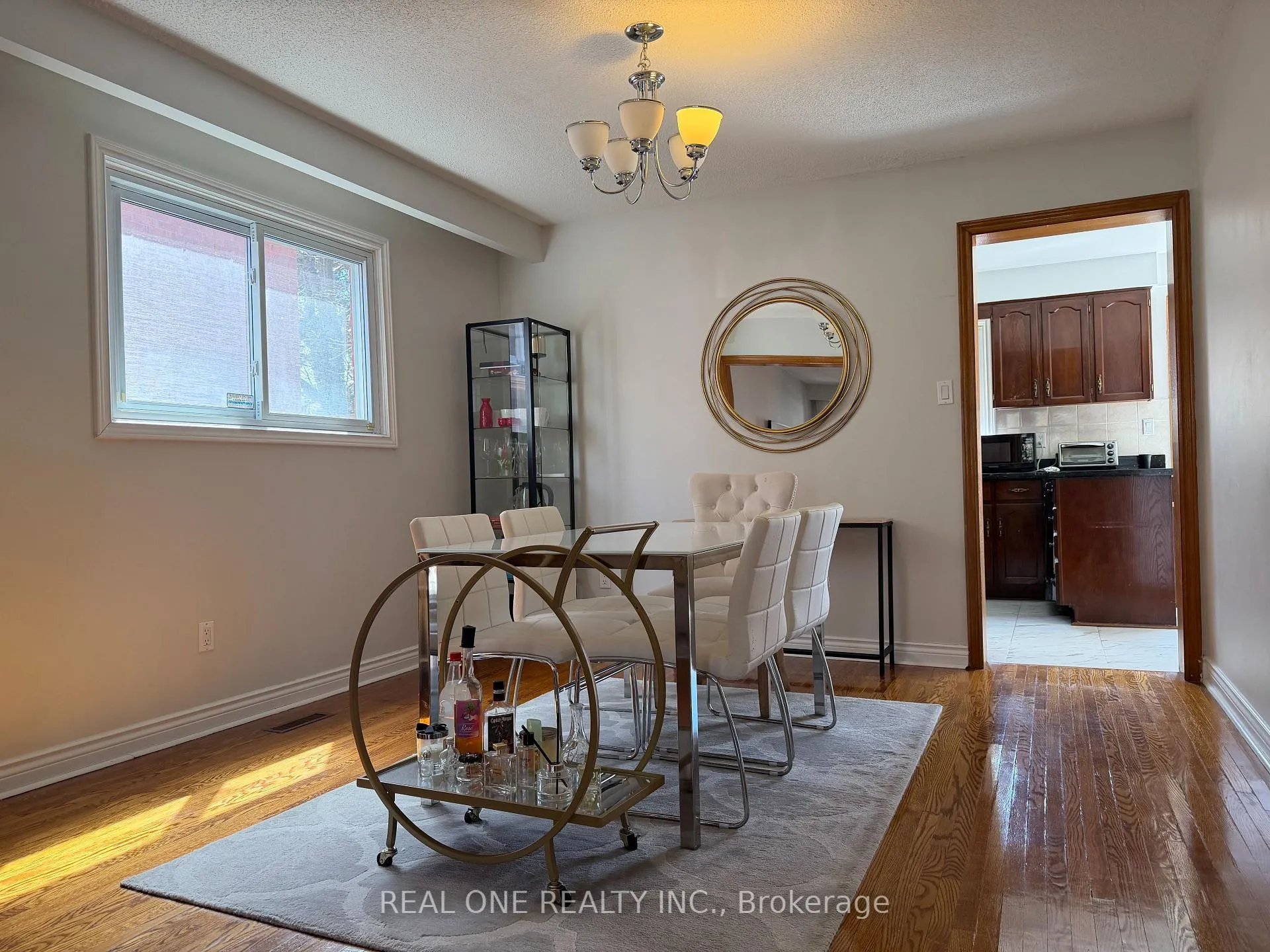 Photo 5 of 14 Empringham Crescent, Markham, Milliken Mills West — HOMEH