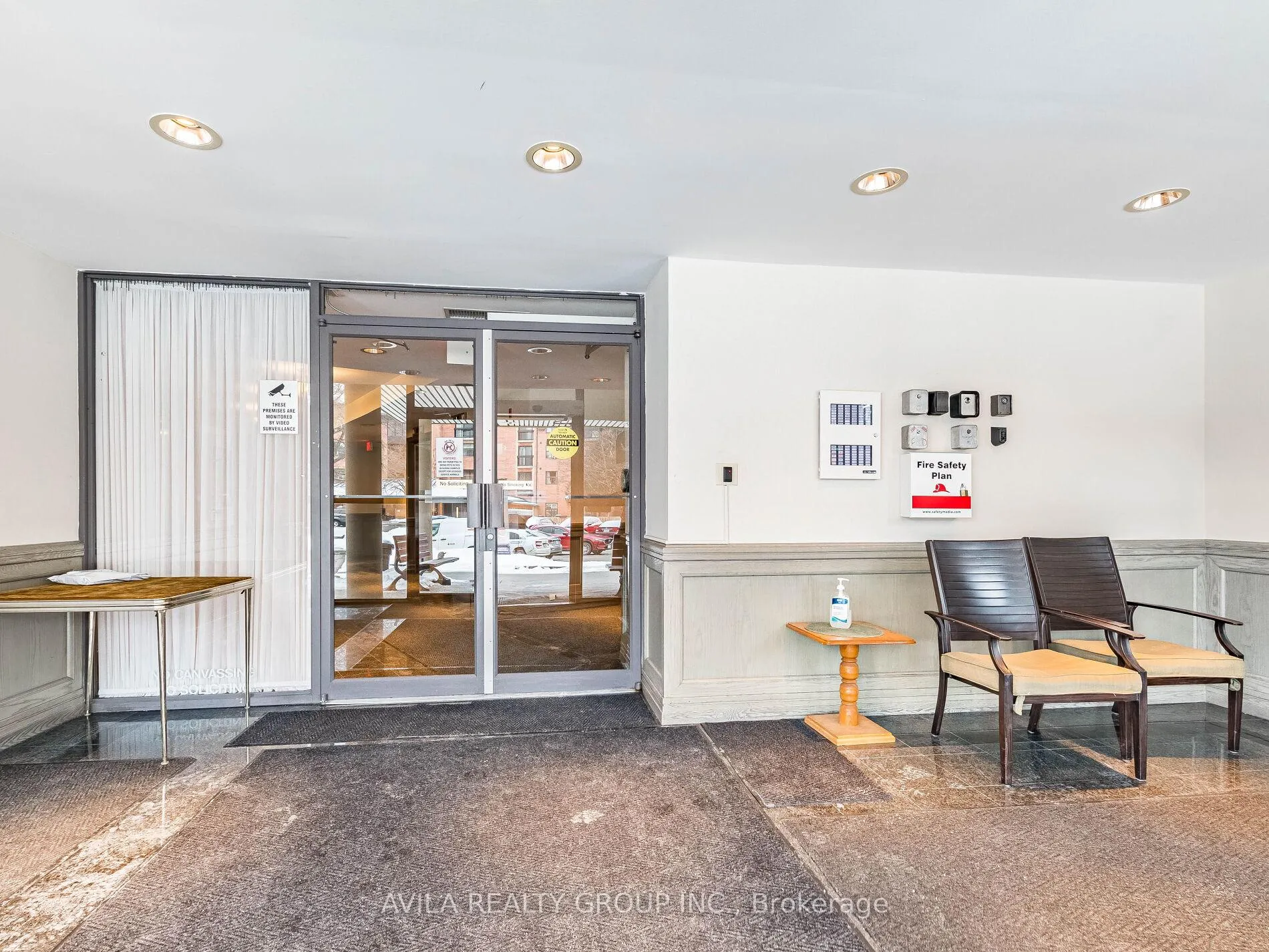 Photo 3 of Unit 408, 2199 Sixth Line, Oakville, River Oaks — HOMEH