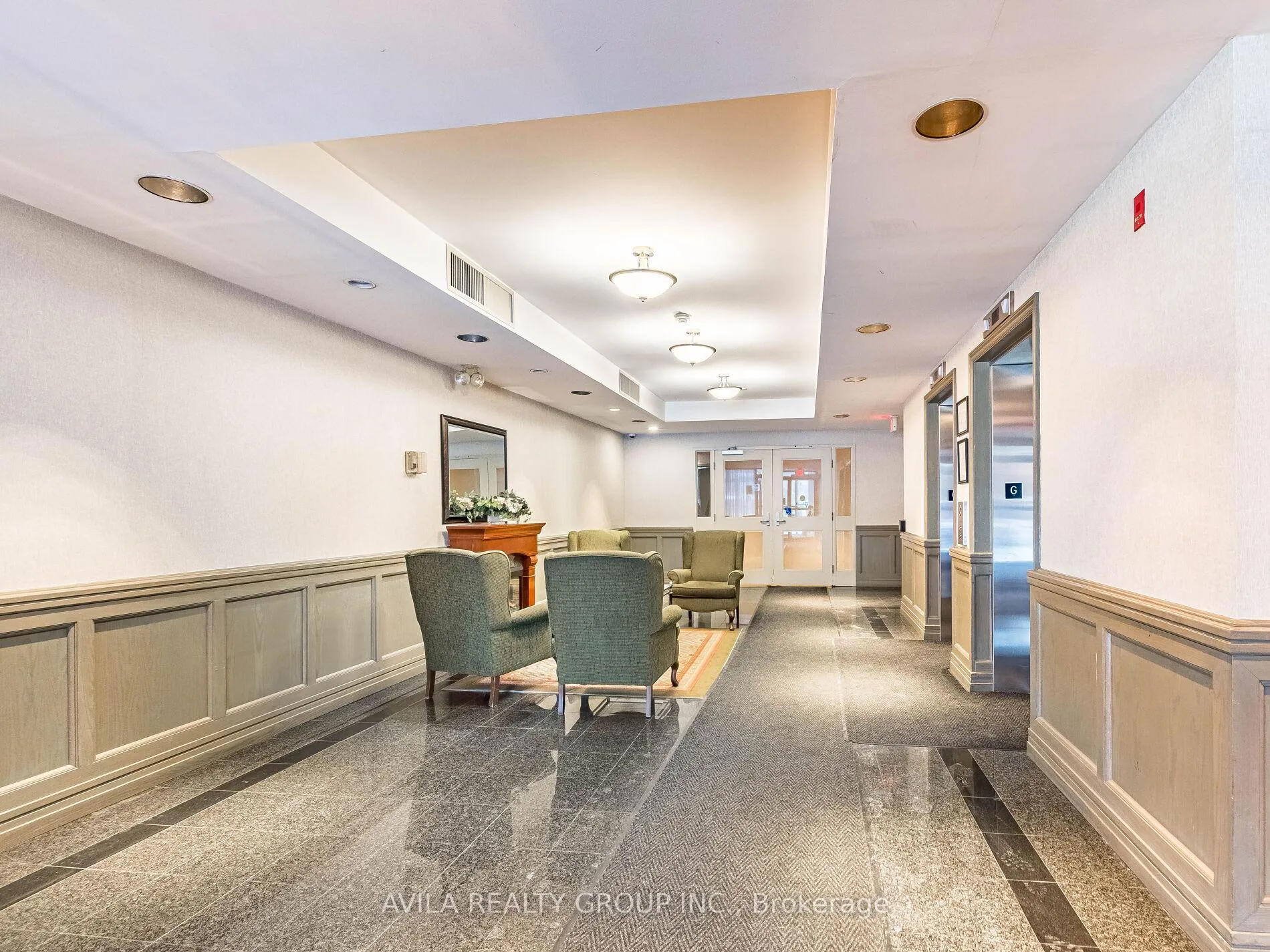 Photo 5 of Unit 408, 2199 Sixth Line, Oakville, River Oaks — HOMEH