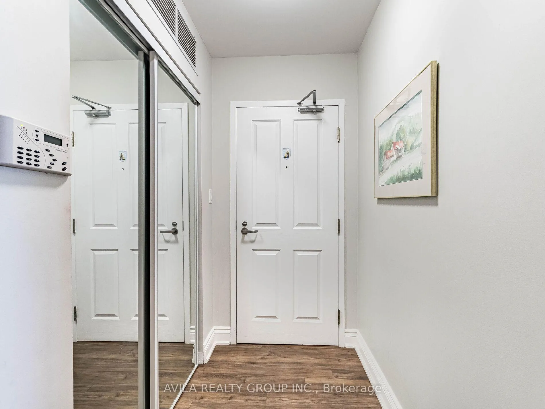 Photo 12 of Unit 408, 2199 Sixth Line, Oakville, River Oaks — HOMEH