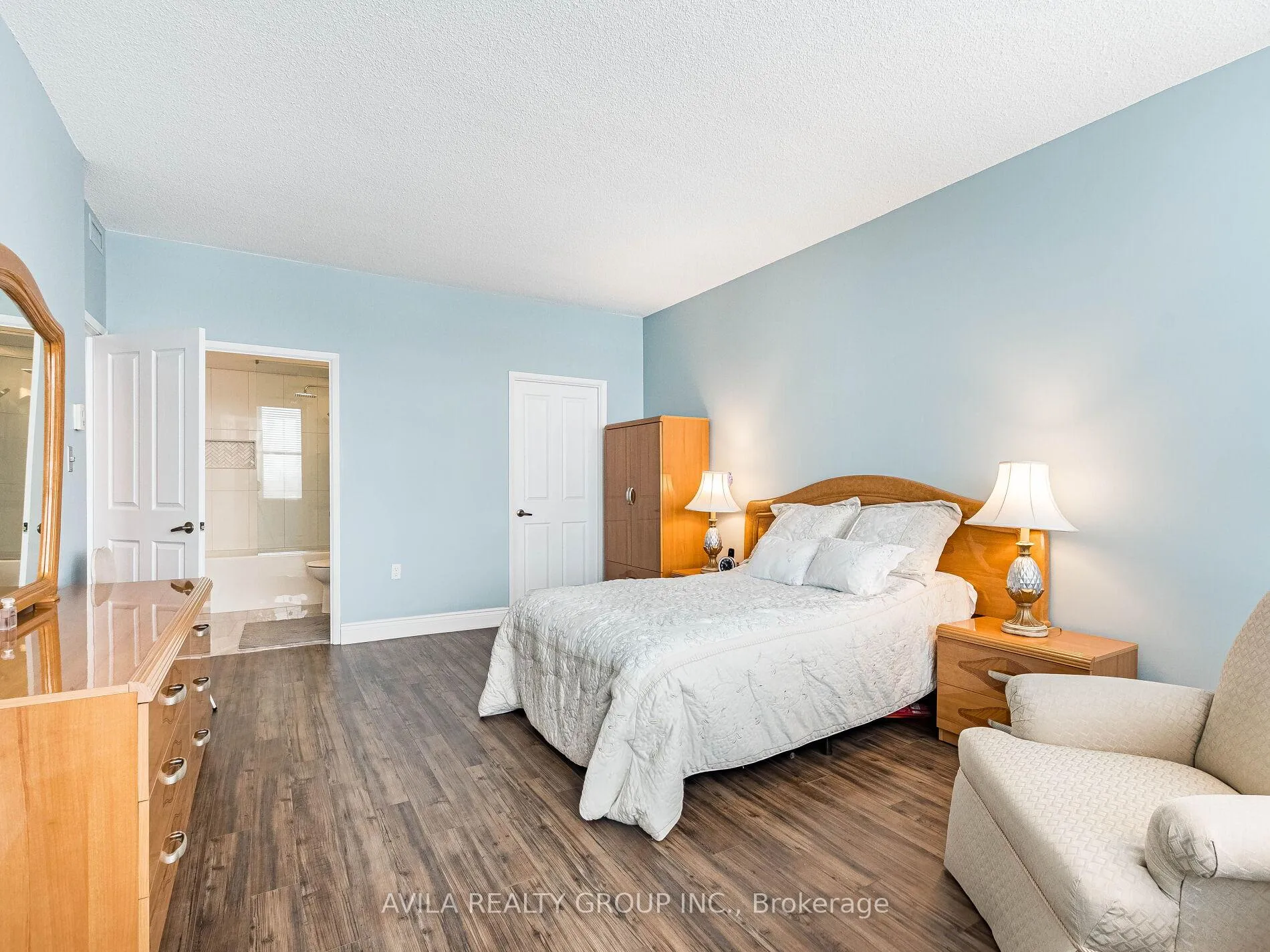Photo 43 of Unit 408, 2199 Sixth Line, Oakville, River Oaks — HOMEH