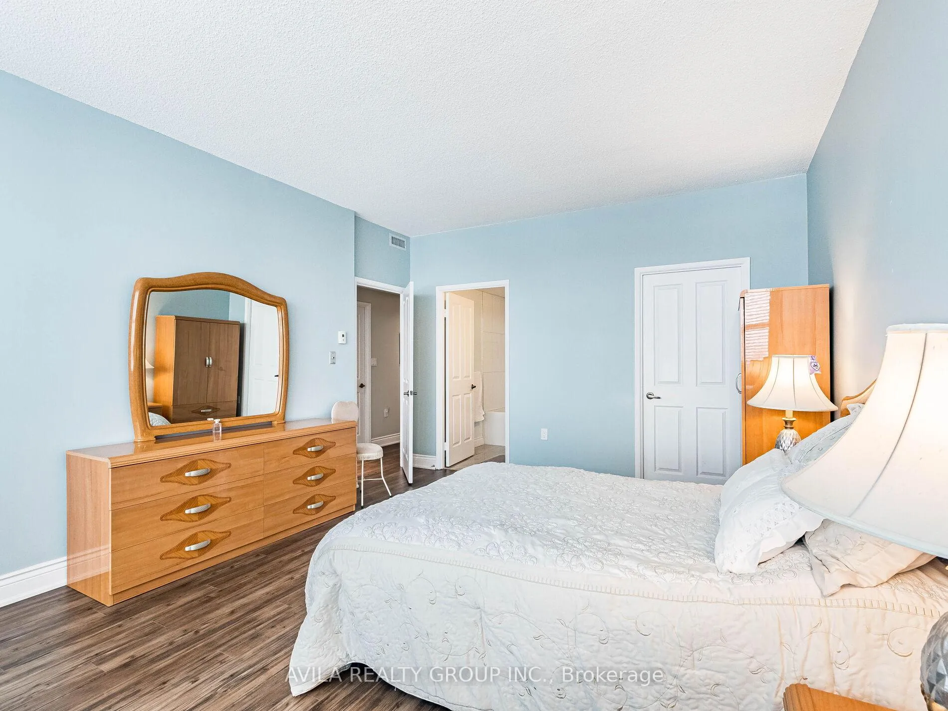 Photo 44 of Unit 408, 2199 Sixth Line, Oakville, River Oaks — HOMEH
