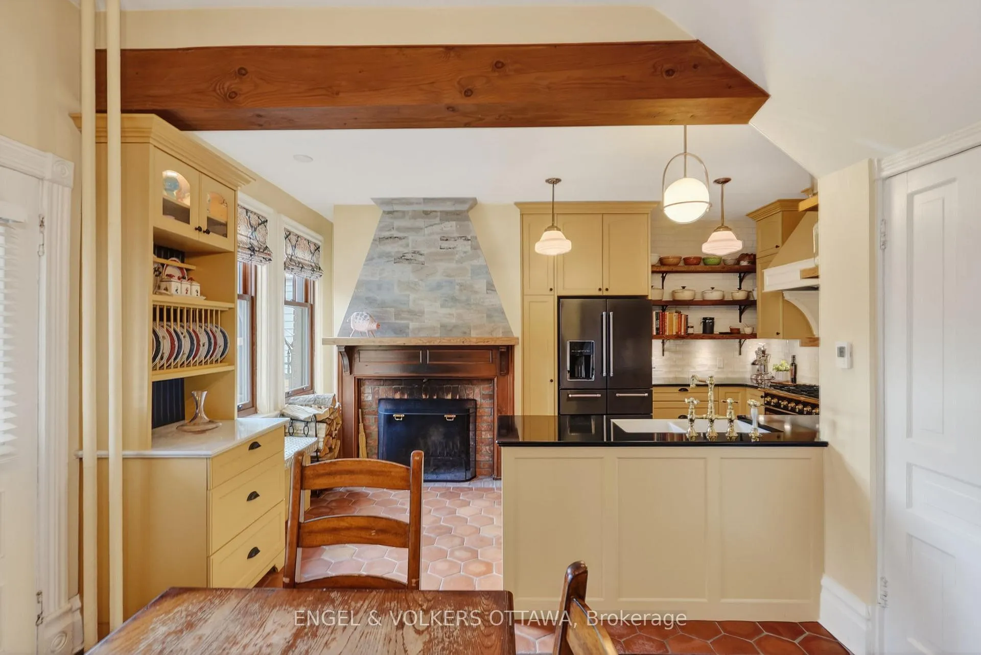 Photo 16 of 110 Waverley Street, Ottawa, Ottawa Centre/Golden Triangle — HOMEH