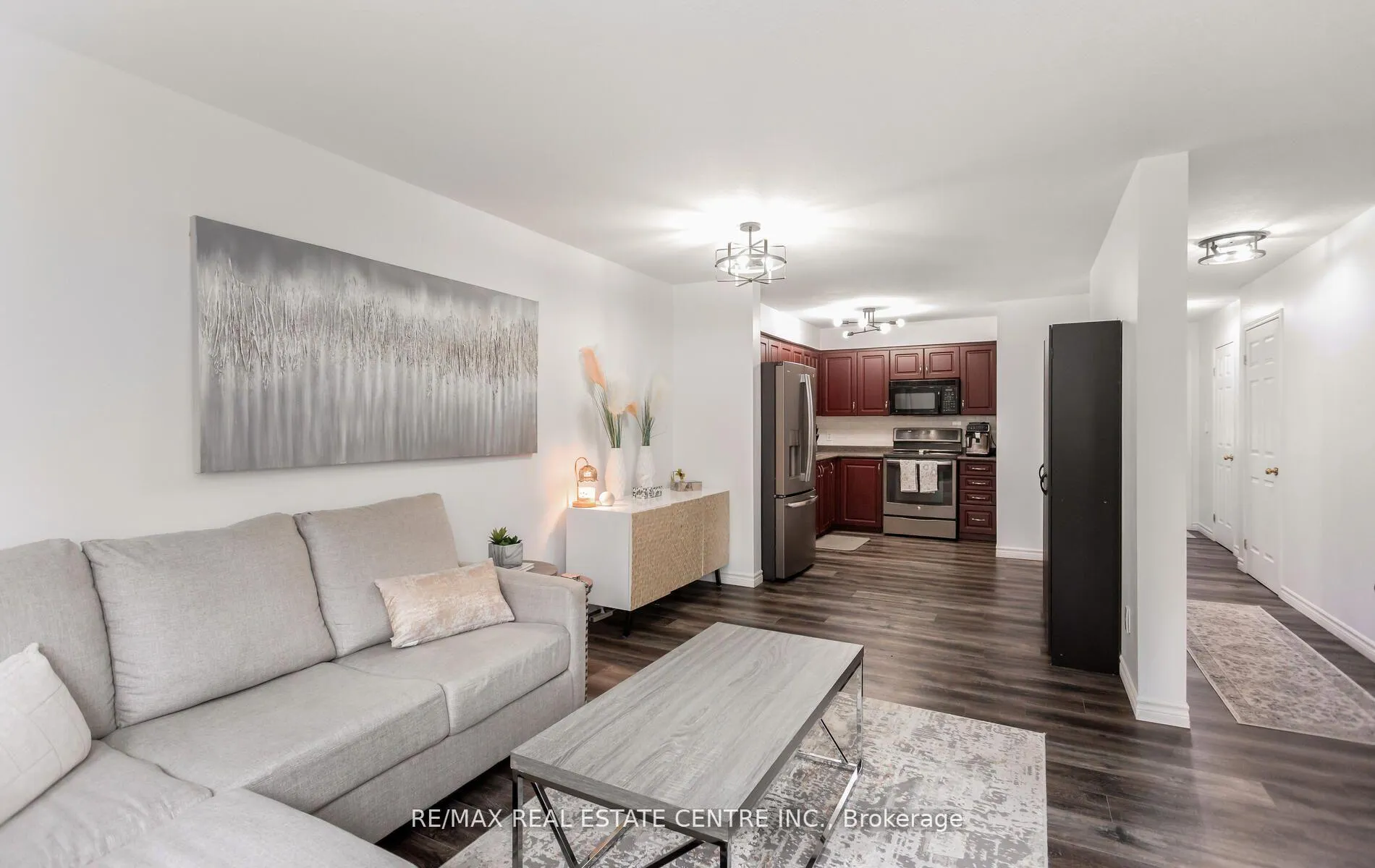 Photo 12 of 230 Sophia Crescent, Kitchener — HOMEH