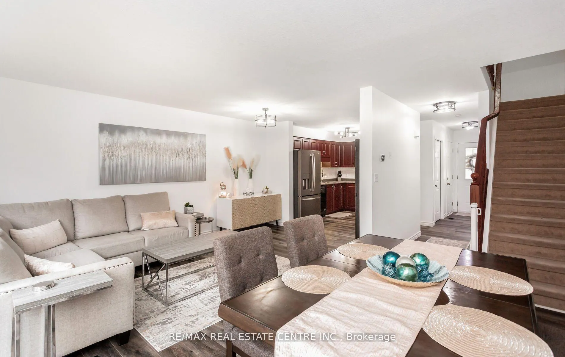 Photo 15 of 230 Sophia Crescent, Kitchener — HOMEH