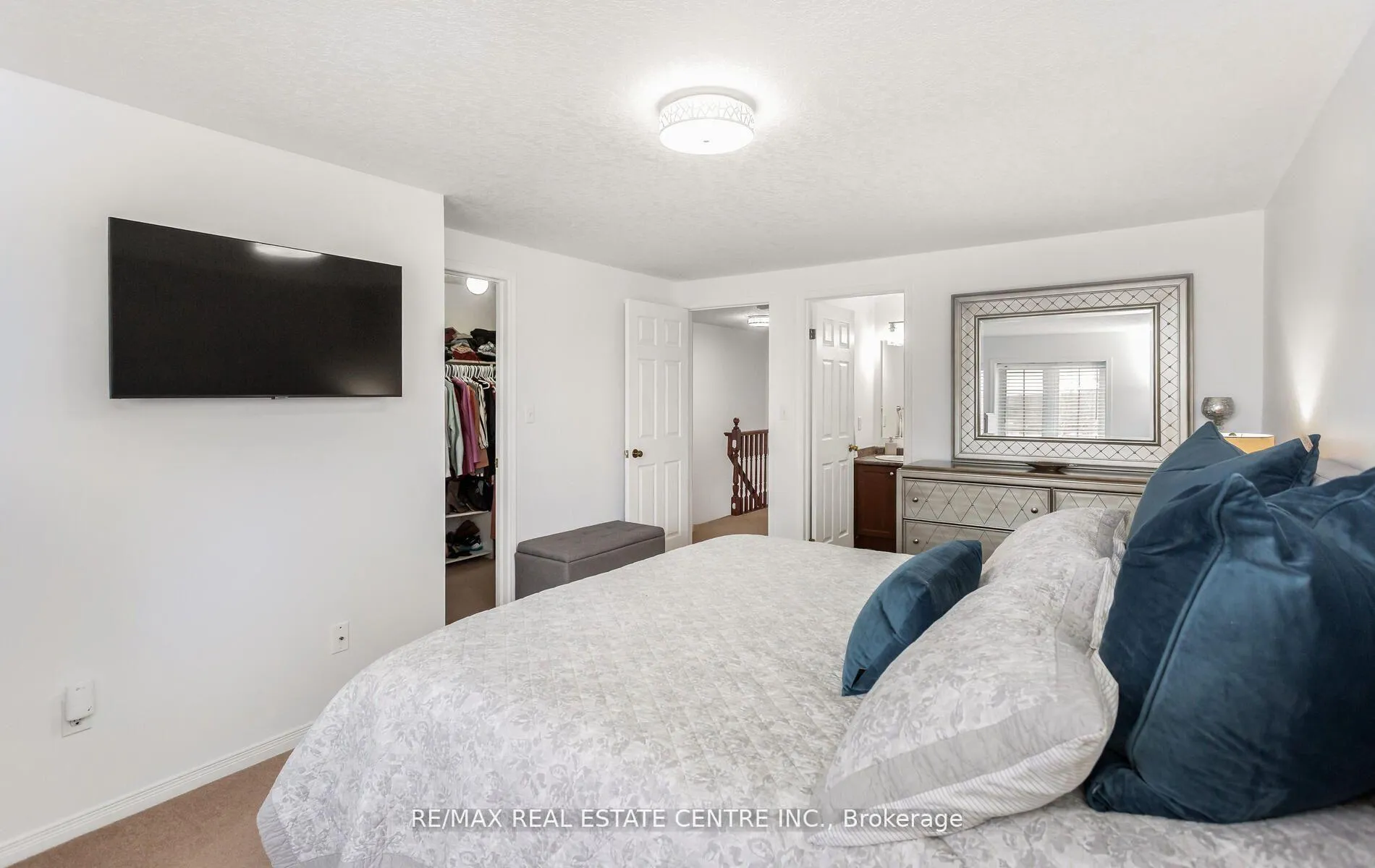 Photo 25 of 230 Sophia Crescent, Kitchener — HOMEH