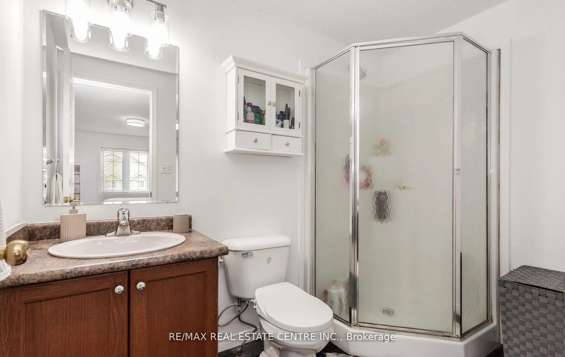 Photo 27 of 230 Sophia Crescent, Kitchener — HOMEH