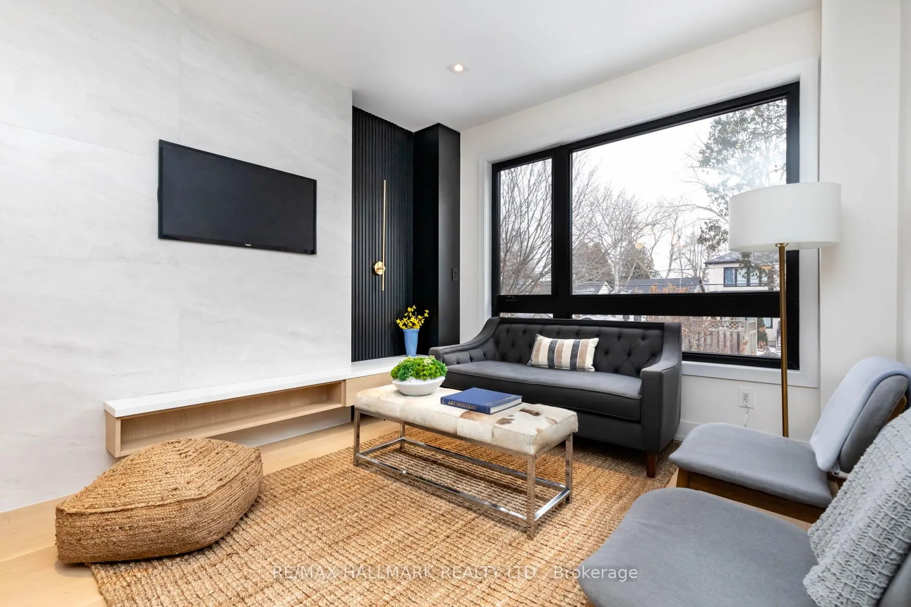 Photo 4 of 147 Parkmount Road, Toronto, Greenwood-Coxwell — HOMEH