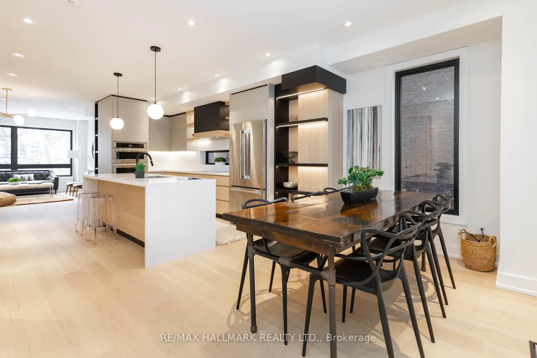 Photo 10 of 147 Parkmount Road, Toronto, Greenwood-Coxwell — HOMEH