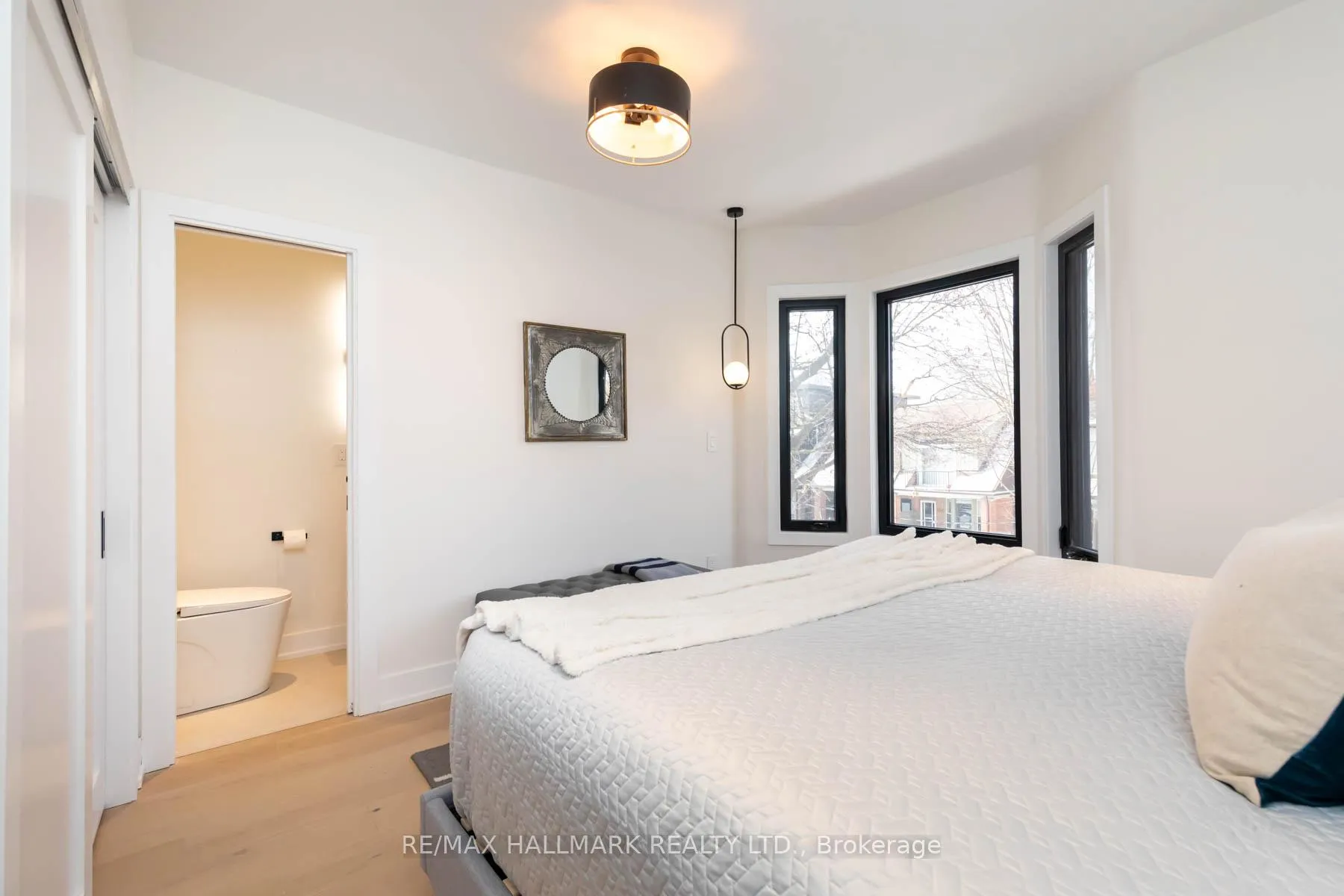 Photo 17 of 147 Parkmount Road, Toronto, Greenwood-Coxwell — HOMEH