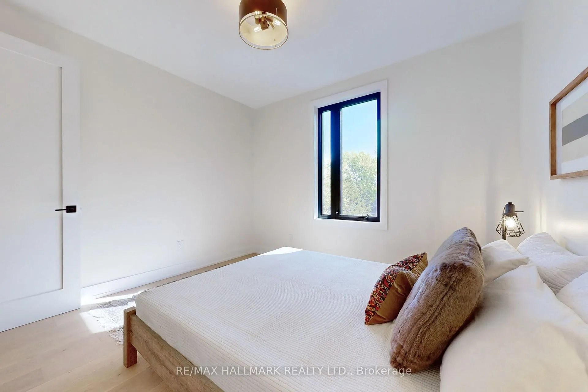 Photo 22 of 147 Parkmount Road, Toronto, Greenwood-Coxwell — HOMEH
