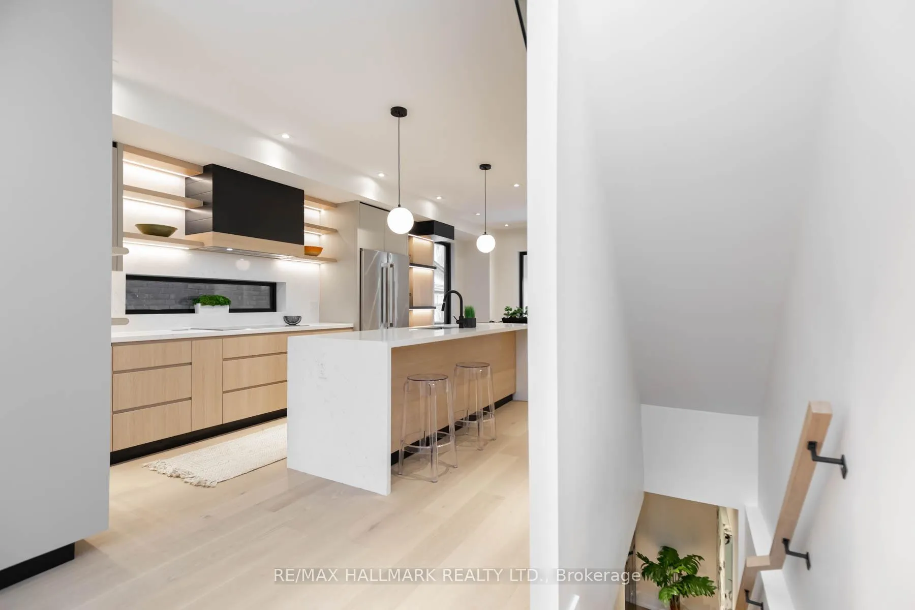 Photo 25 of 147 Parkmount Road, Toronto, Greenwood-Coxwell — HOMEH