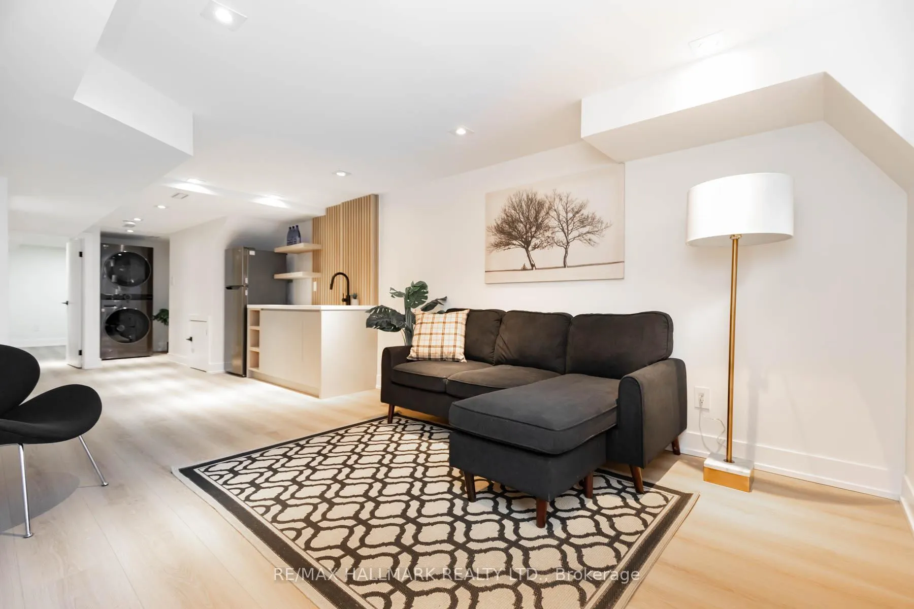 Photo 27 of 147 Parkmount Road, Toronto, Greenwood-Coxwell — HOMEH