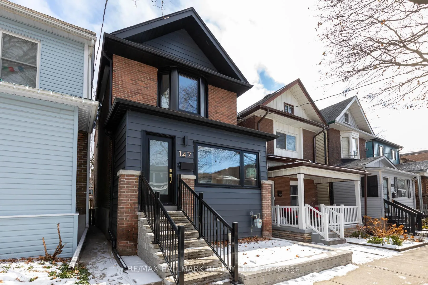 Photo 40 of 147 Parkmount Road, Toronto, Greenwood-Coxwell — HOMEH