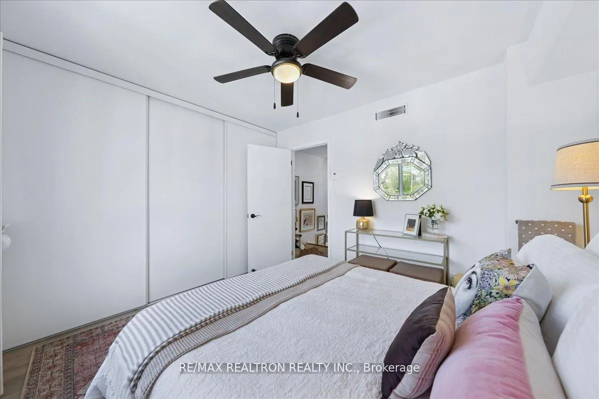 Photo 23 of Unit 4, 2 Laguna Parkway, Ramara, Brechin — HOMEH