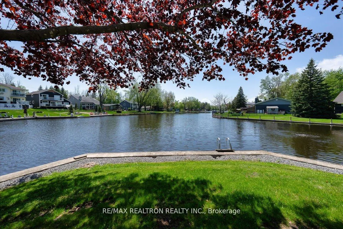 Photo 24 of Unit 4, 2 Laguna Parkway, Ramara, Brechin — HOMEH