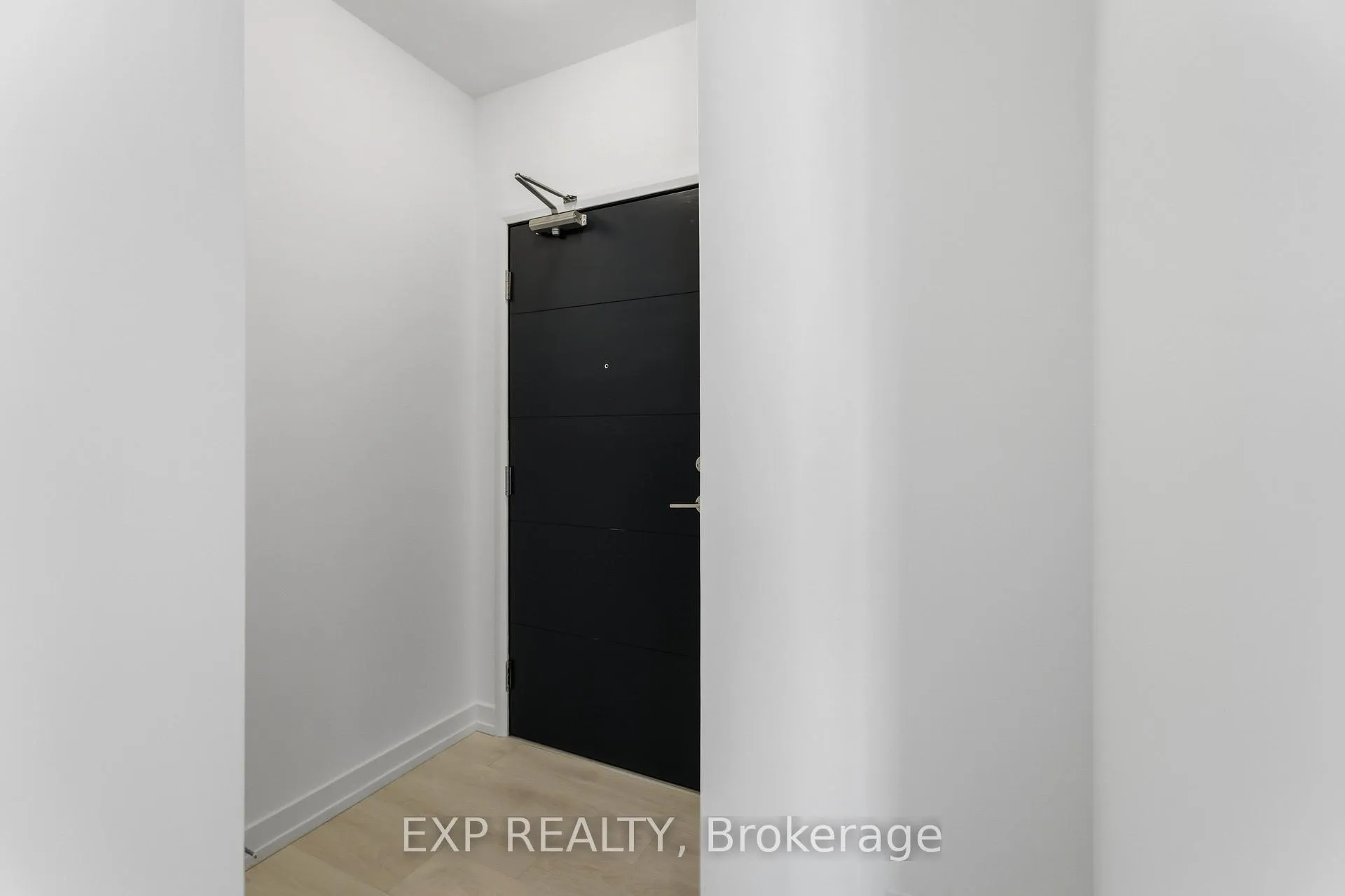 Photo 4 of Unit 1025, 75 James Street S, Hamilton, Corktown — HOMEH