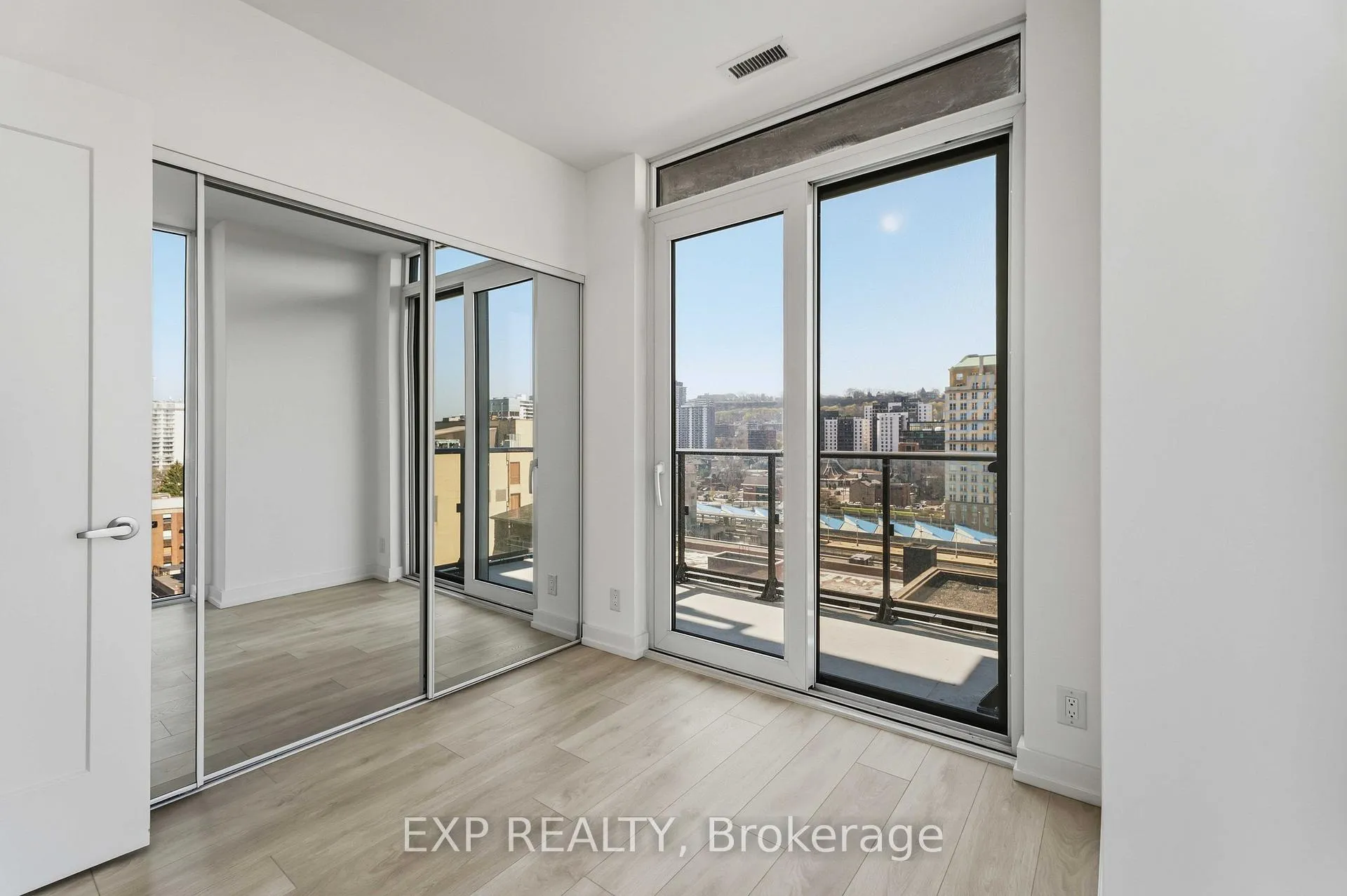Photo 11 of Unit 1025, 75 James Street S, Hamilton, Corktown — HOMEH