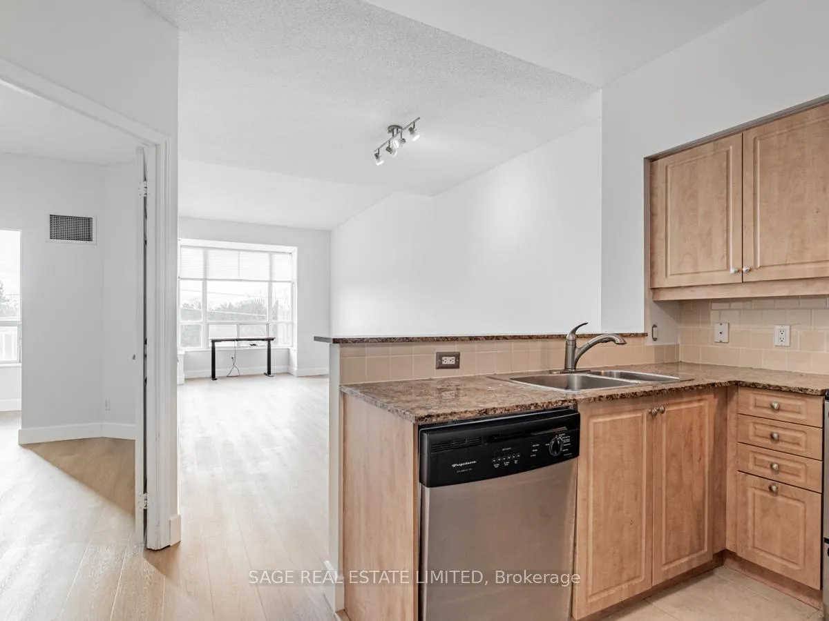 Photo 3 of Unit 506, 485 Rosewell Avenue, Toronto, Lawrence Park South — HOMEH