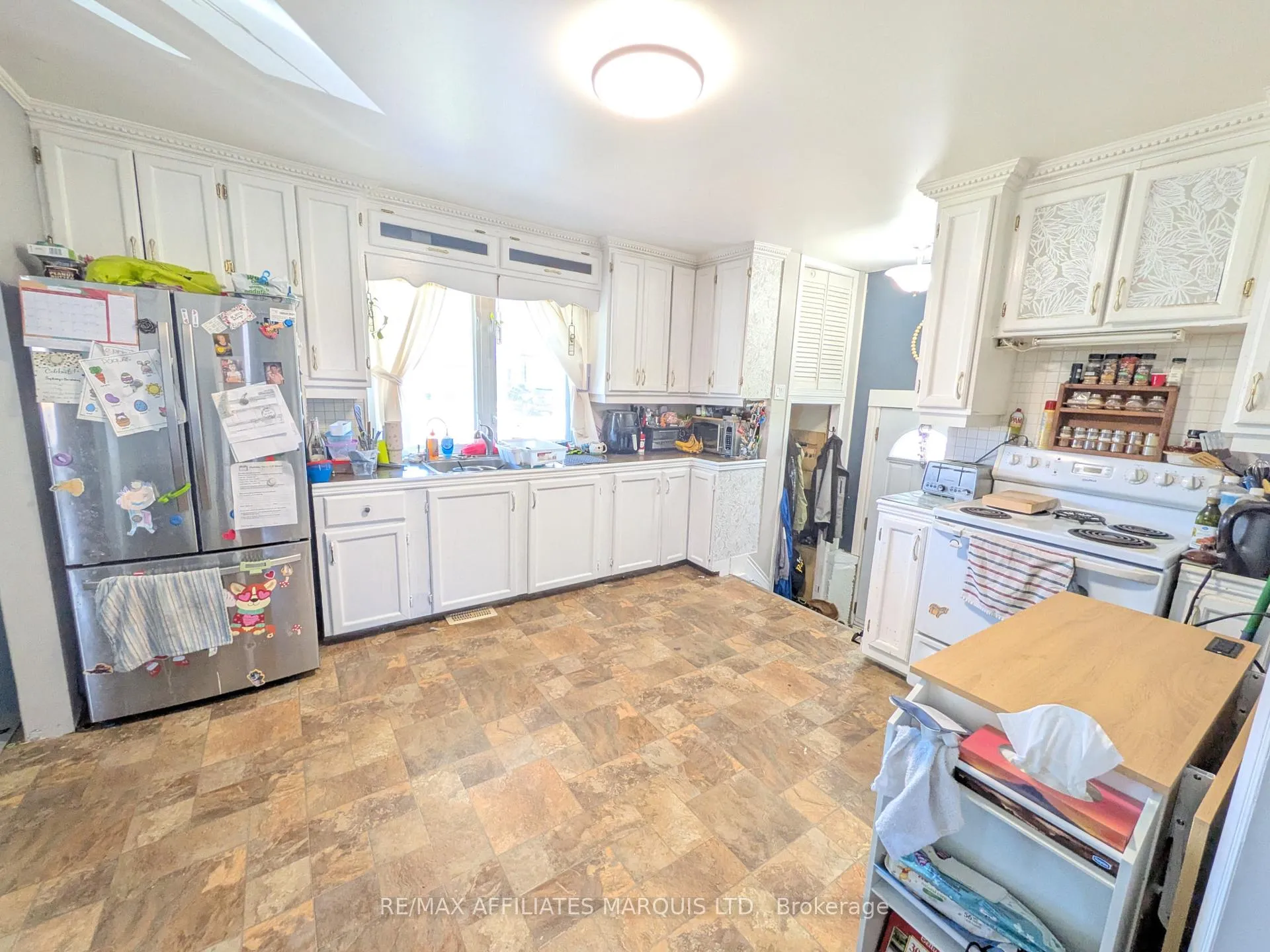 Photo 4 of 3300 Poirier Avenue, Cornwall — HOMEH