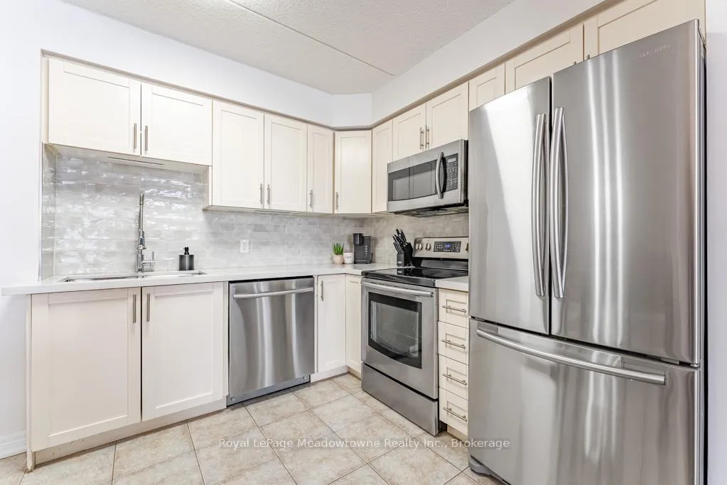 Photo 5 of Unit 77, 1380 Costigan Road, Milton, Clarke — HOMEH